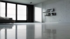 Aspirador vertical Philco deslizando suavemente sobre um piso de porcelanato branco limpo e brilhante.